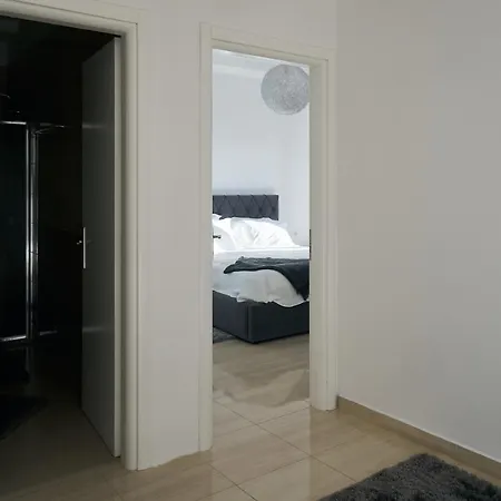The Garrison Apartment Sarande Exterior photo
